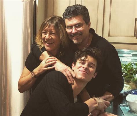 shawn mendes brother|More Facts about the Family of Rising Pop Star。